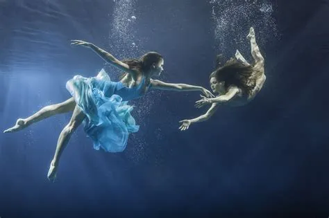 Uroglena: Un'incredibile creatura unicellulare che danza nell'acqua come un ballerino sottomarino!